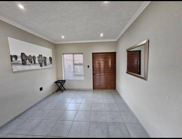 3 BEDROOM HOUSE FOR SALE IN HALFWAY HOUSE